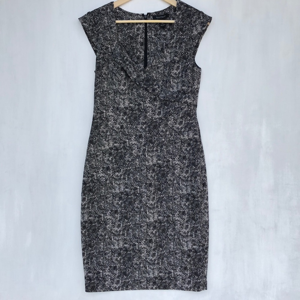Black & white sheath dress size 10.